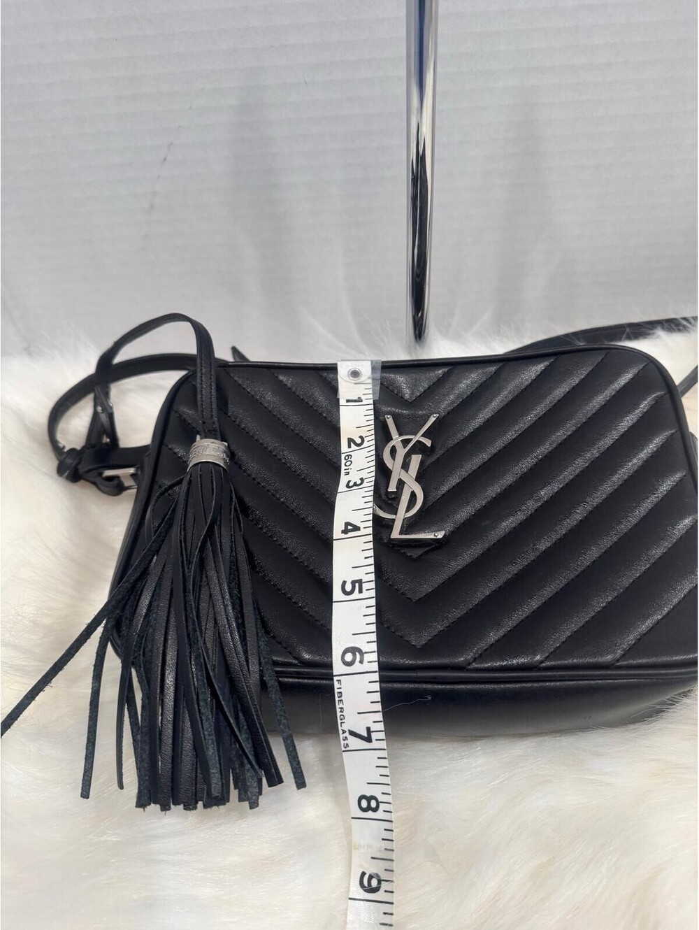 Saint Laurent Lou Camera Bag – Chevron‑Quilted Calfskin with Cassandre Logo - Picture 12 of 15